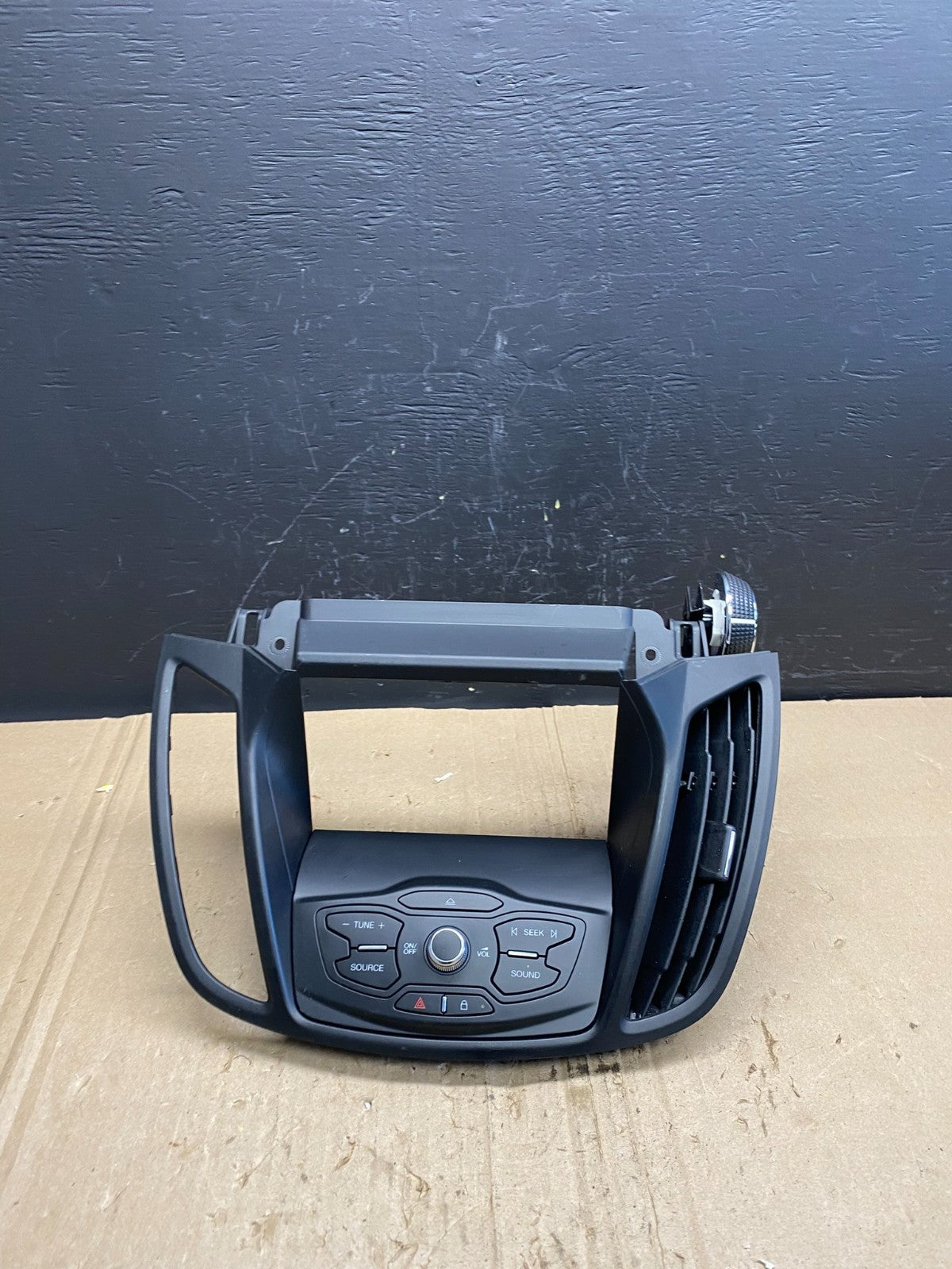 2013 2014 2015 2016 Ford Escape Dash Radio Control Panel Bezel ab9132 DG0