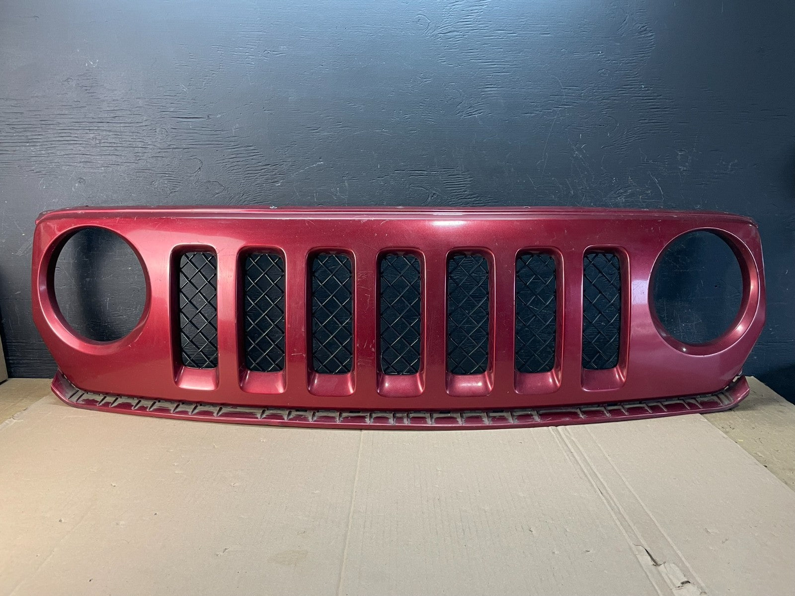 2011 to 2017 Jeep Patriot Front Bumper Upper Grille Grill AD8356 DG0