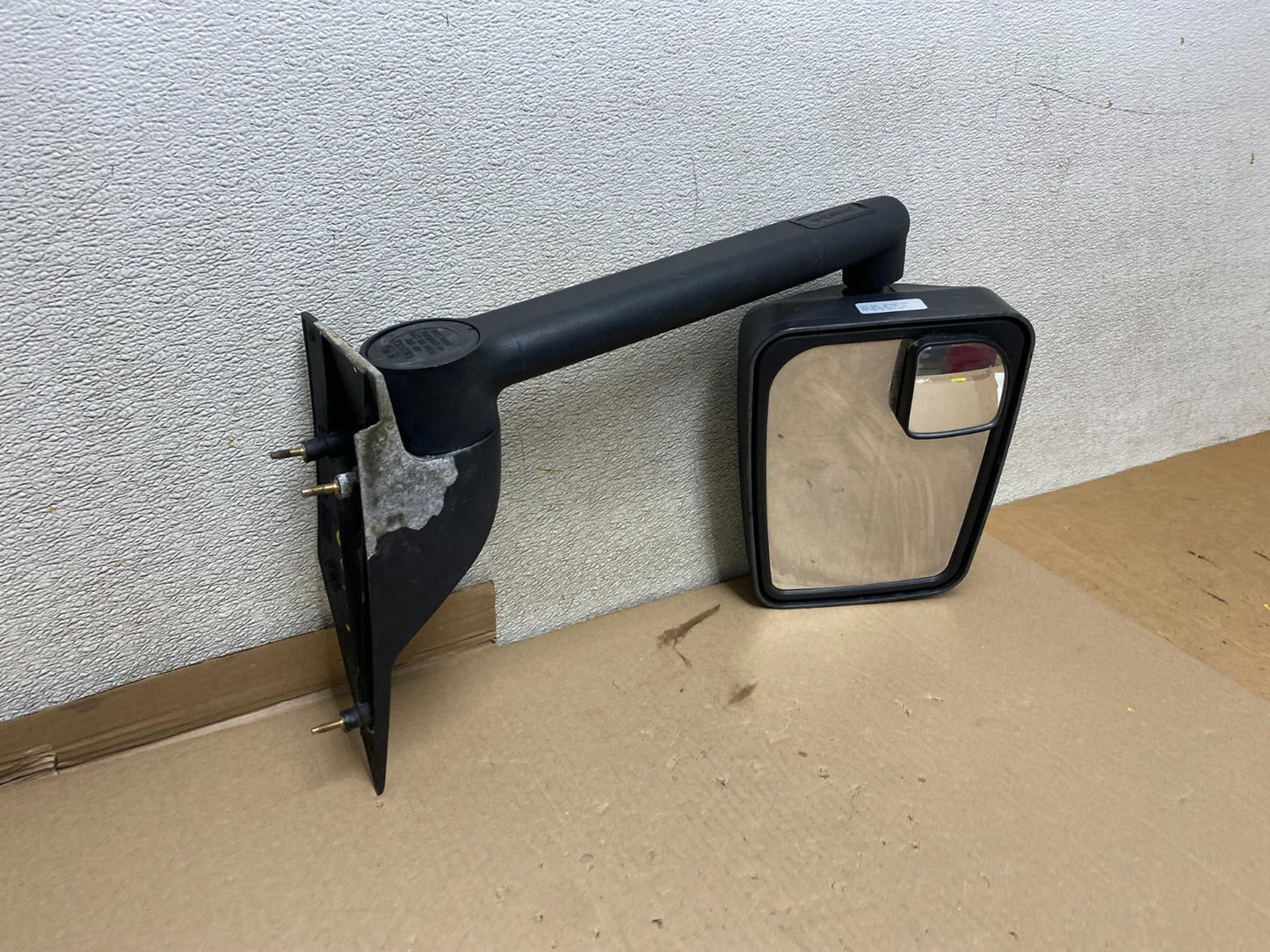 2003 to 2017 Chevrolet Express Savana Left Driver LH Side View Mirror U0949 DG9