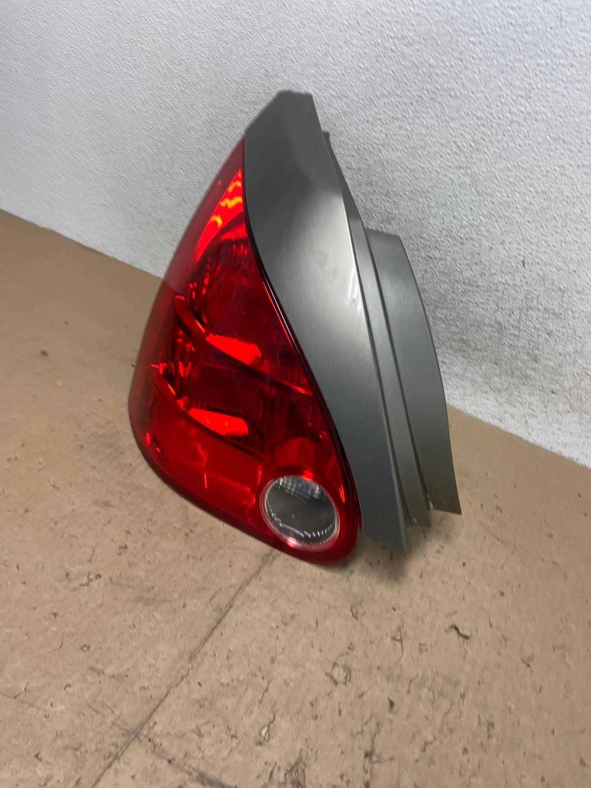 2004 2005 2006 2007 2008 Nissan Maxima Left Driver Lh Tail Light AG5571 LK1