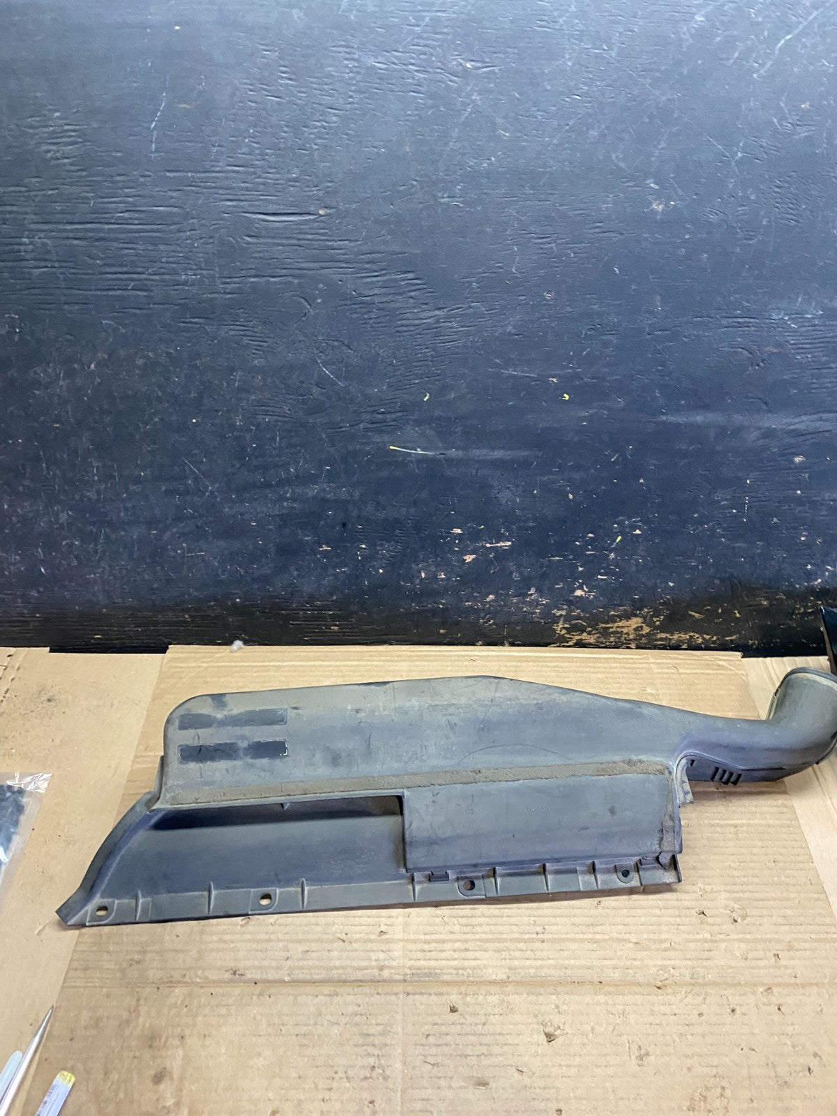 2004 to 2006 Nissan Maxima Upper Air Intake Duct V2816 DG0