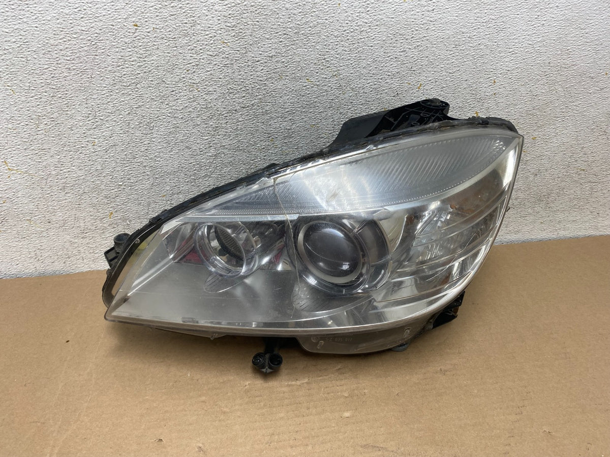 2008-2011 Mercedes C-Class C350 C300 Left Driver Xenon Headlight AH9339 DW0