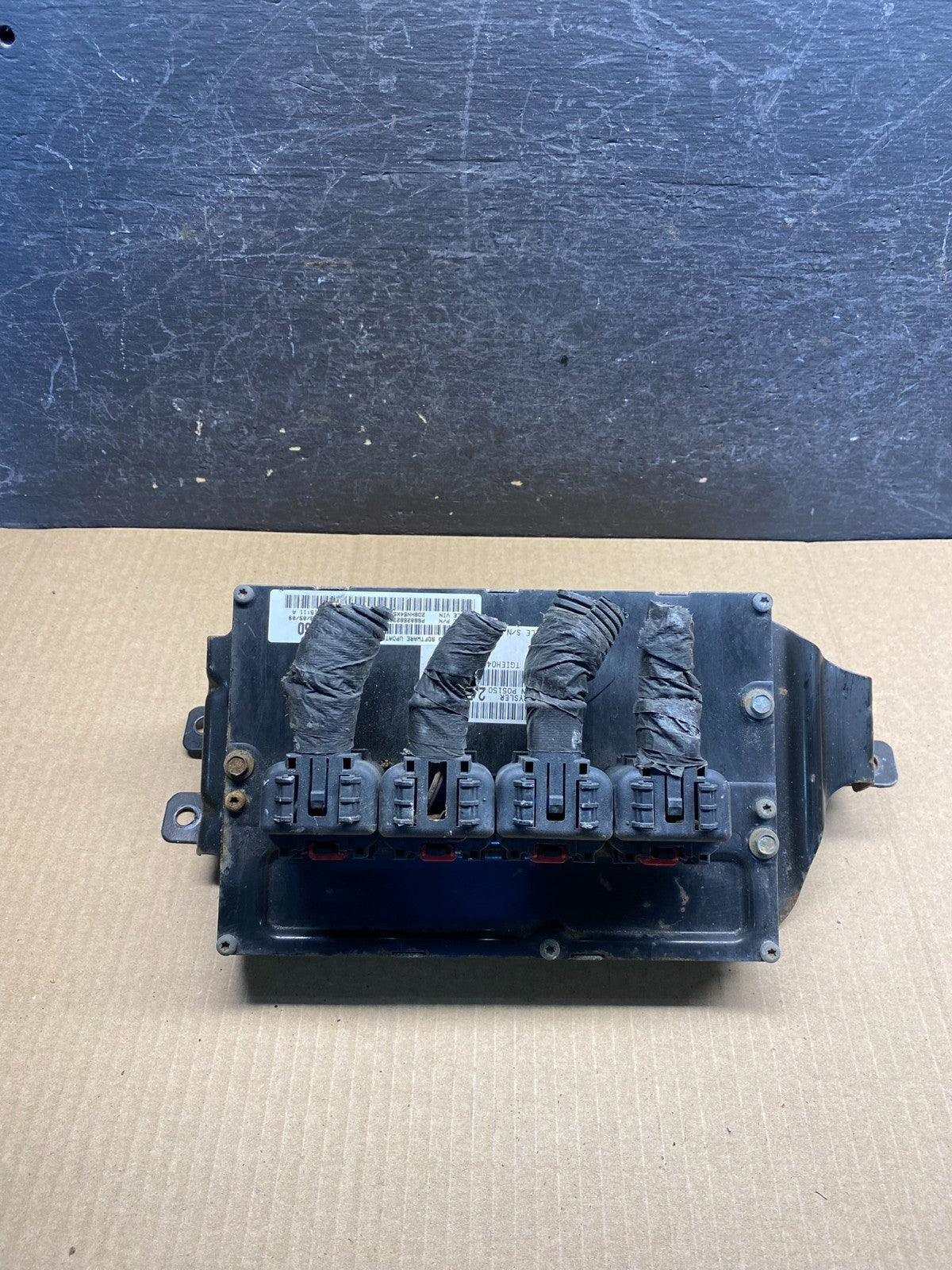 2008 2009 Caravan Town & Country 3.8L Engine Control Unit ECU Module AH1605 DG0
