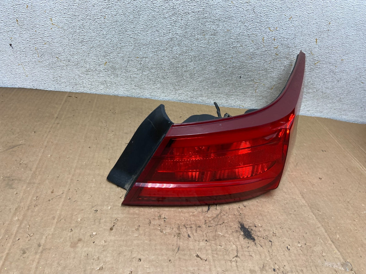 2016 2017 2018 Nissan Maxima Right Passenger RH Tail Light AI9170 LK2
