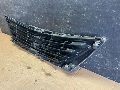 2012 to 2014 Nissan Versa Sedan Front Upper Grill Grille Y9699 DG7