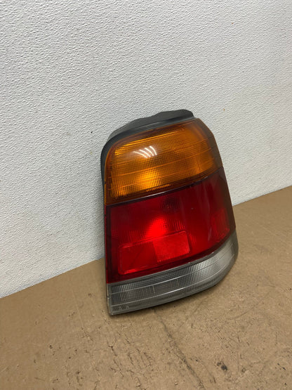 1999 2000 Subaru Forester Right Passenger RH Side Tail Light AC7221 LK2
