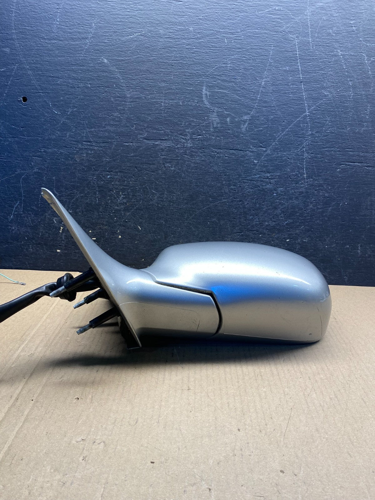 2000-2005 Cadillac Deville Left Driver LH Side View Door Mirror AG3534 MS3