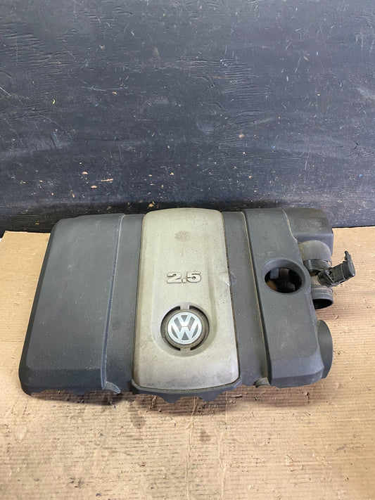2005 to 2008 Volkswagen Jetta 2.5L Passat Jetta Engine Cover 07k129601 R5110 DG0