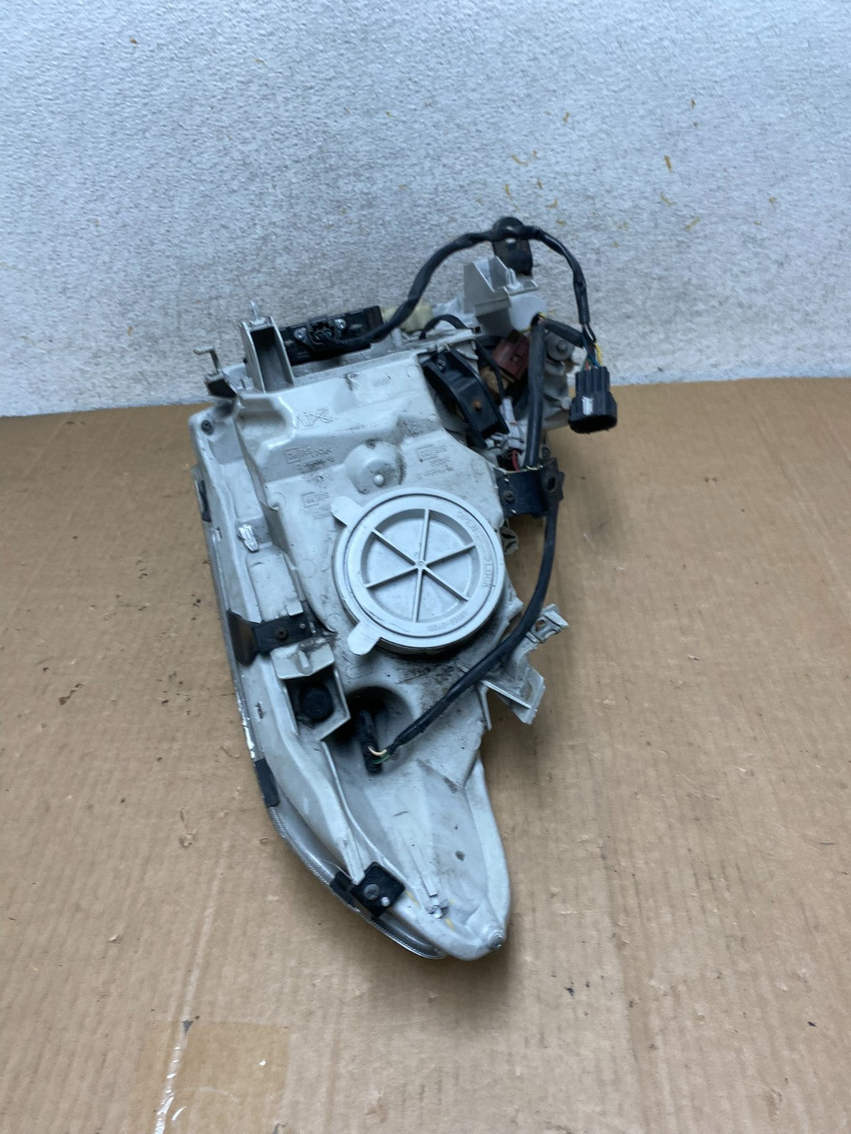 2007-2009 Infiniti G35 G37 Right Passenger Hid Xenon Headlight Sedan AI8876 DW11
