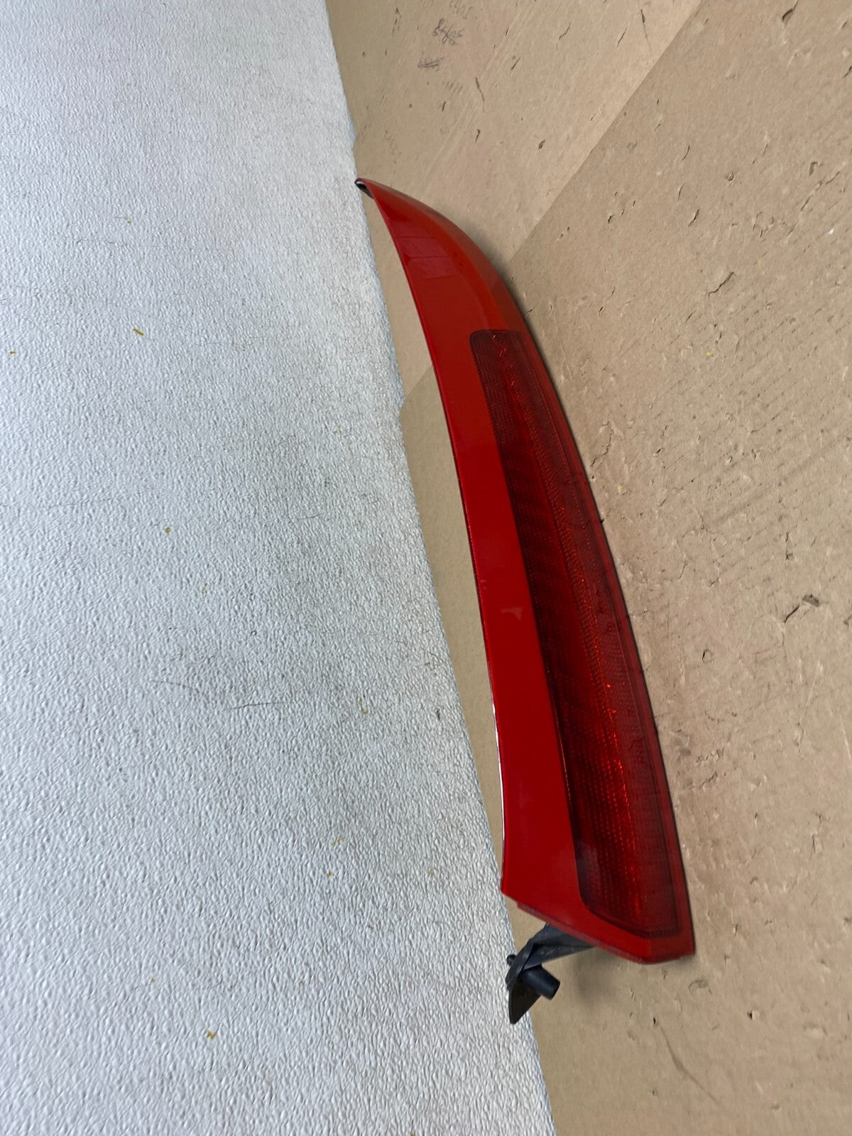2003 to 2006 Volvo XC90 Left Driver LH Side Upper Tail Light OEM I2525 DW2