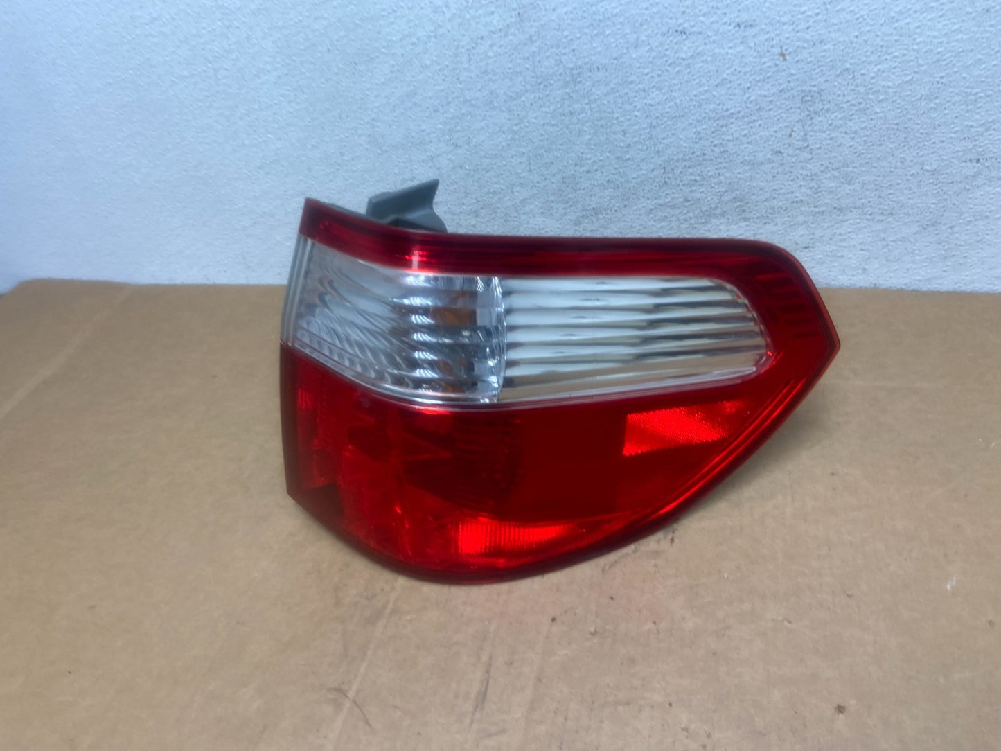 2005 2006 2007 Honda Odyssey Right Passenger RH Side Tail Light AD6013 DW1