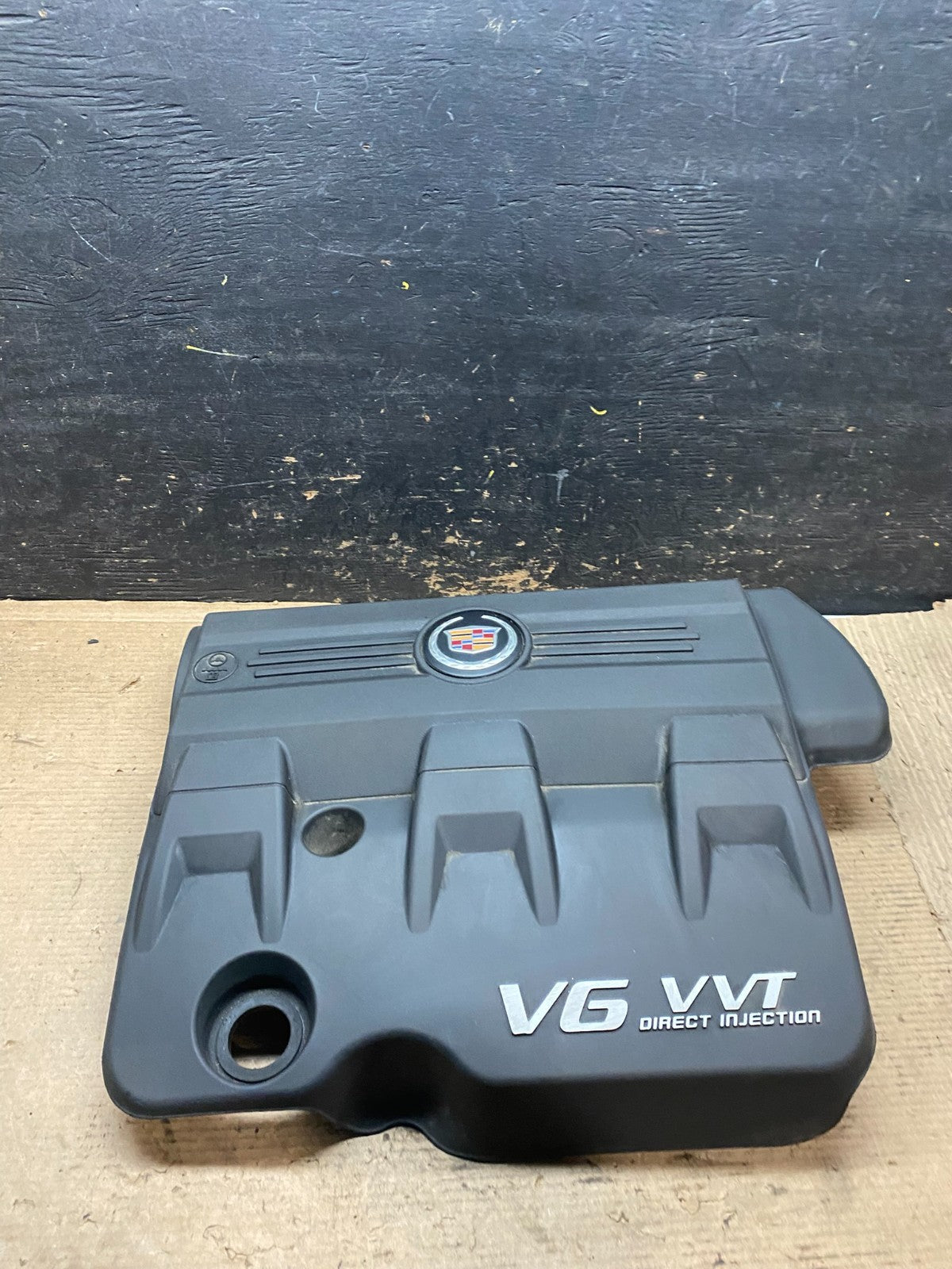 2010 to 2012 Chevrolet Equinox V6 VVT Plastic Engine Cover Shield v9666 DG0