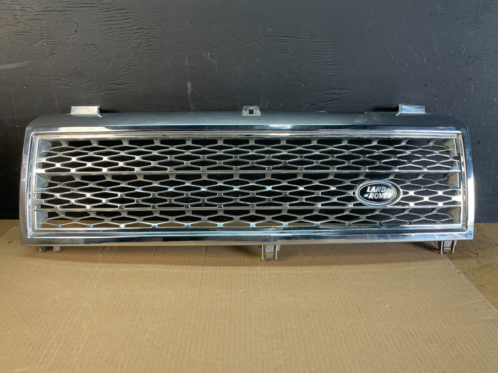 2003 to 2005 Land Rover Range Rover L322 Honeycomb Chrome Front Grill AC19460
