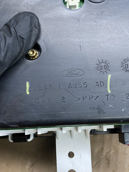 2001 to 2003 Ford Explorer Speedometer Cluster Gauge Oem AB9067 DG6