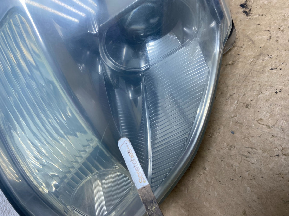 2004 to 2006 Nissan Maxima Left Driver Side Headlight Halogen AI3685 DW3