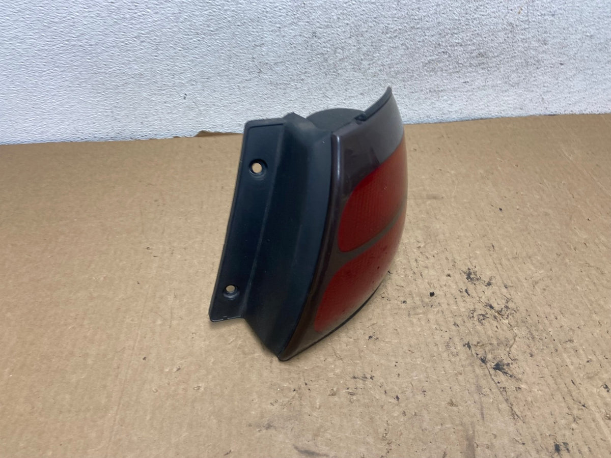 1998 - 1999 Ford Taurus Wagon Right Passenger RH Side Tail Light AG2326 LK2