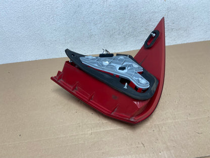 2005-2007 Mercedes-Benz C 230 - W203 C-Class Right Passenger Tail Light AE50253