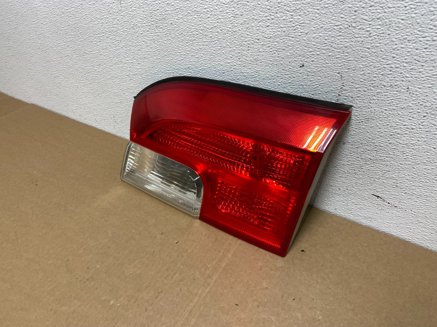 2010 - 2017 GMC Terrain Tail Light Inner Right Passenger Rh Oem AC0015 DW1