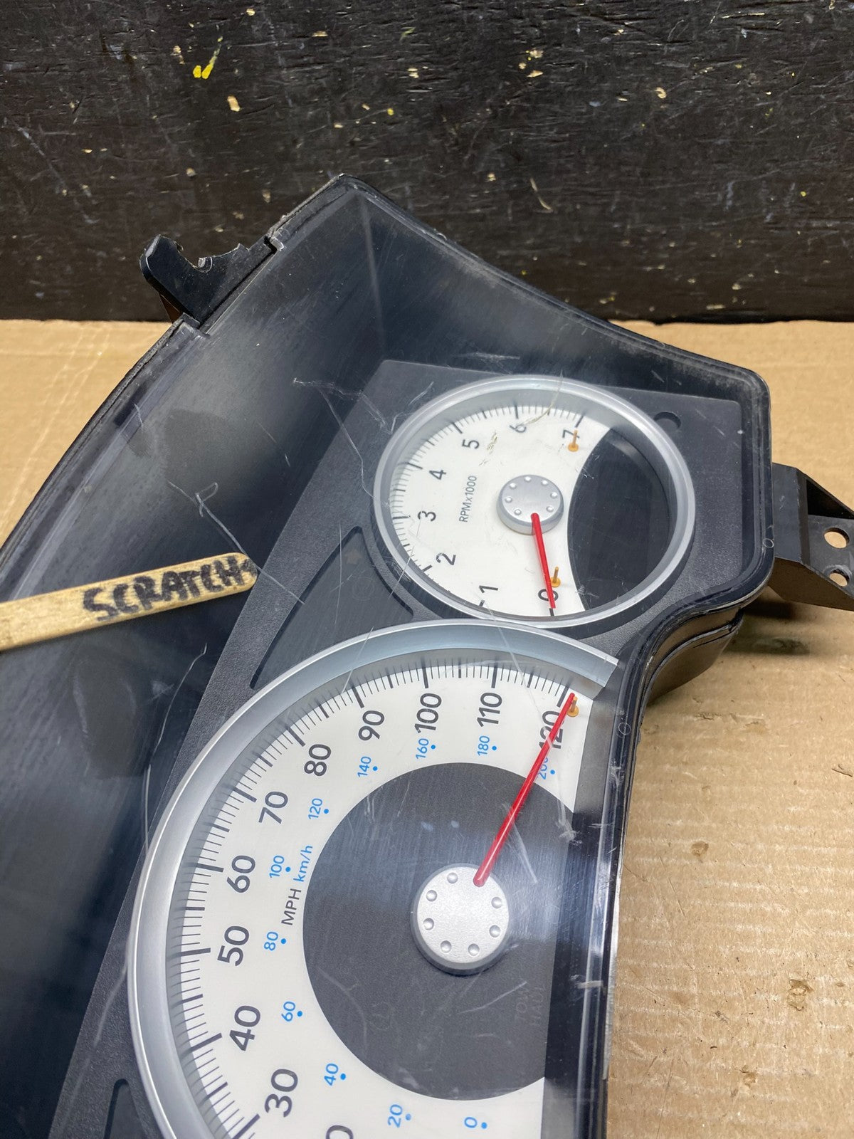 2004 Dodge Durango Speedometer Instrument Cluster Gauge OEM R2813 DG1