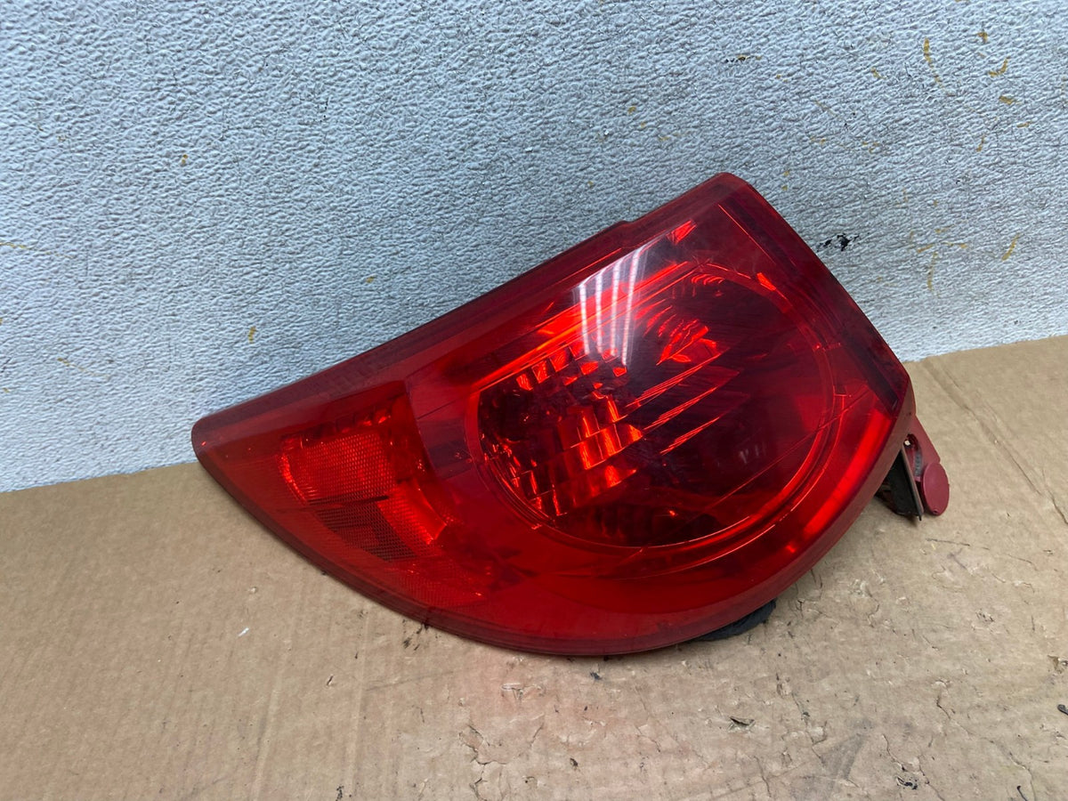 2009 2010 2011 2012 Chevrolet Traverse Left Driver LH Tail Light AI5568 LK0