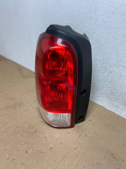 2005 to 2009 Pontiac Montana / Uplander Left Driver Lh Tail Light AE9198 LK1