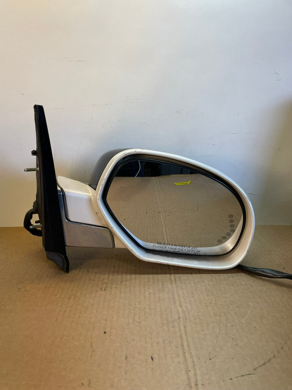 2007 - 2014 Cadillac Escalade Right Passenger Door Turn Signal Mirror AH6314 LK9