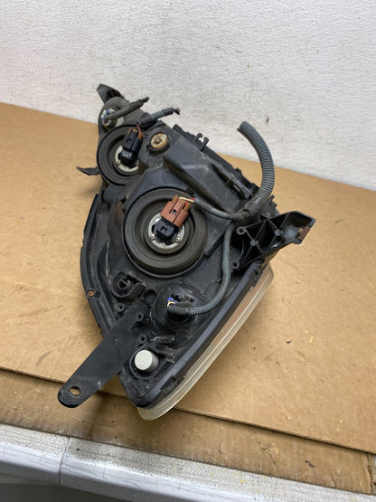 2006 to 2010 Toyota Sienna Left Driver Lh Side Headlight Halogen AD6334 DW10