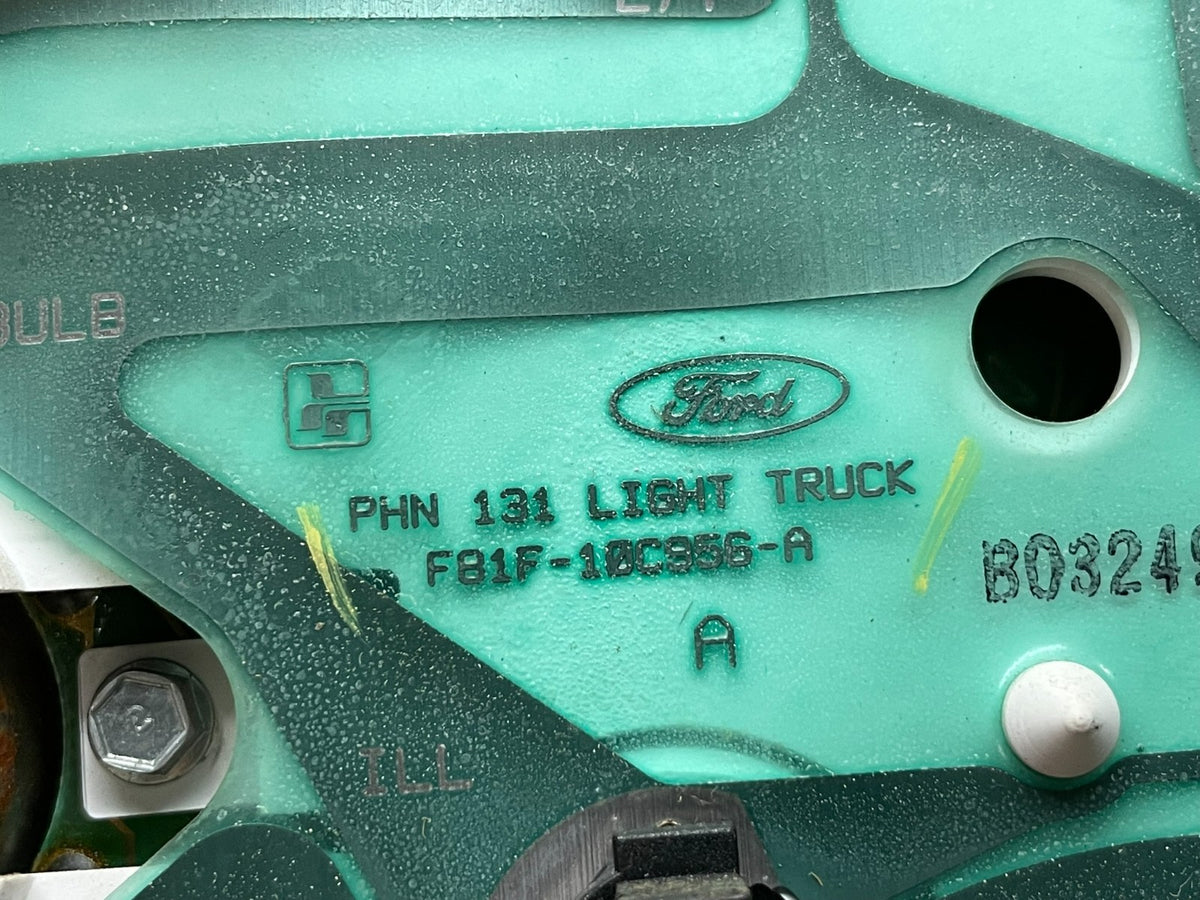 1999 - 2001 Ford F250 F350 Speedometer Cluster Gauge AJ0870 DW8