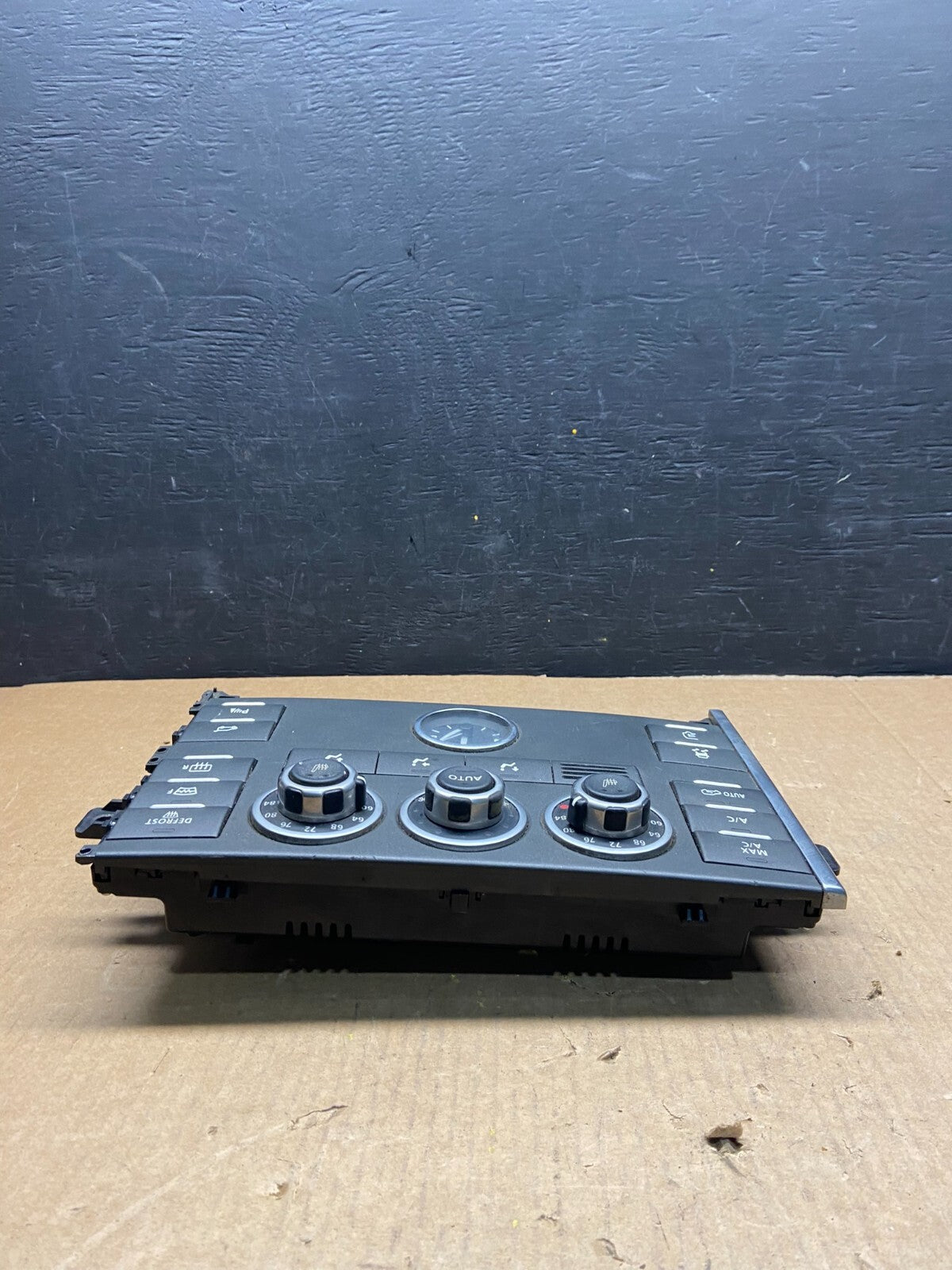2010 to 2012  Land Rover Range Rover Ac Heater Climate Control H1803 PS2