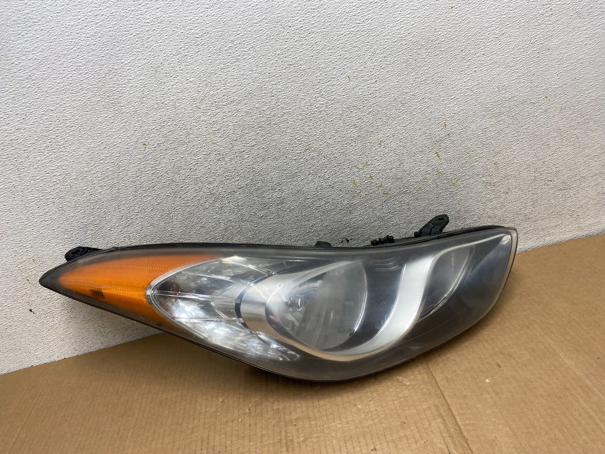 2011 2012 2013 Hyundai Elantra Right Passenger Headlight AI5742 DW0