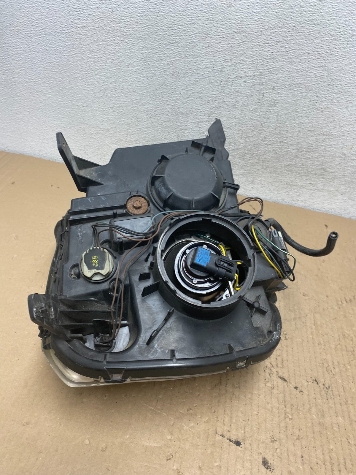 2010 to 2015 GMC Terrain Halogen Left Driver Lh Side Headlight AF3319 LK7