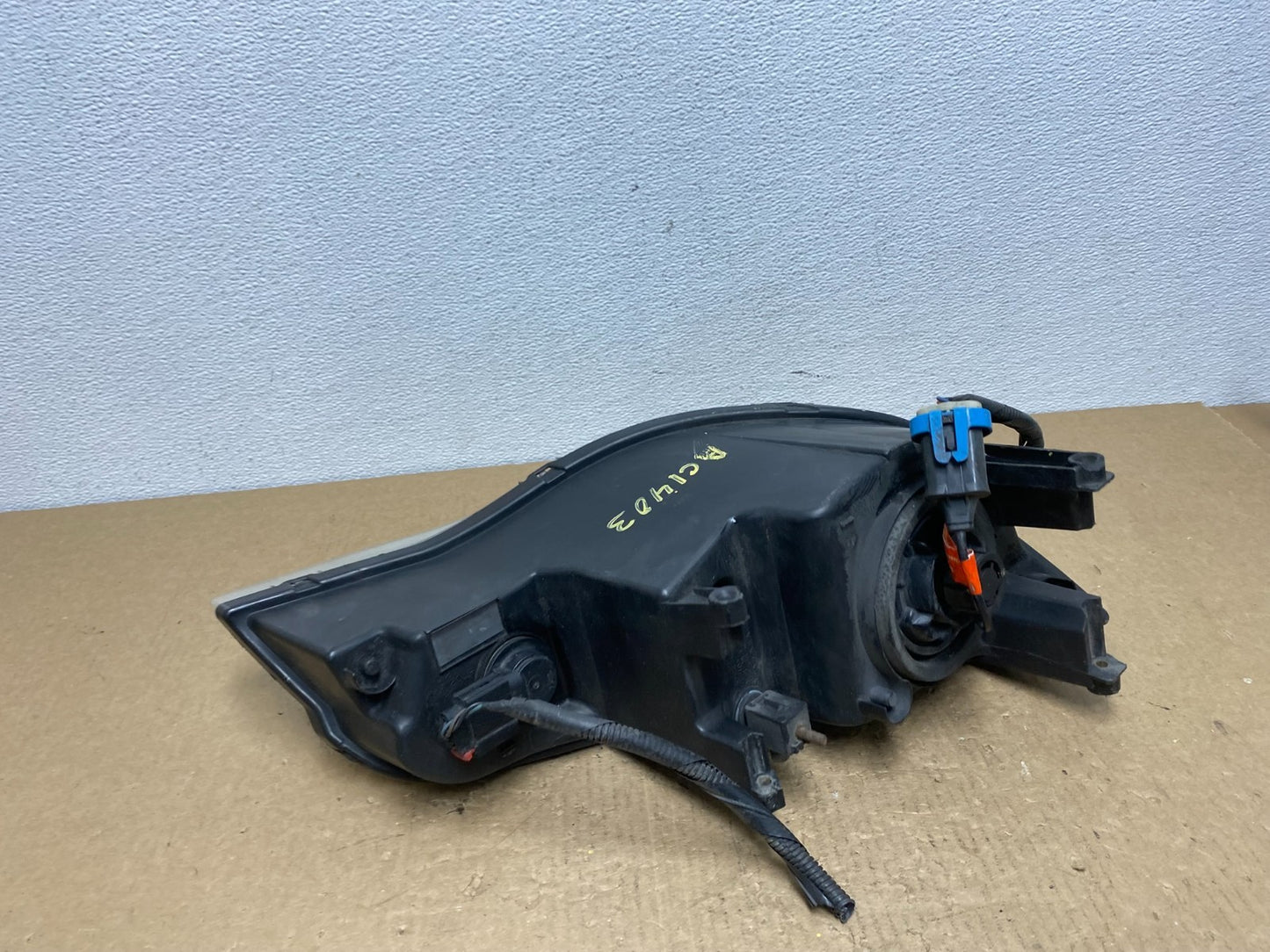 2003 to 2007 Saturn Ion Coupe Left Driver LH Side Halogen Headlight  AC1403 DG7