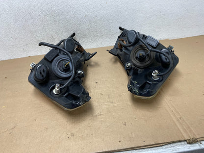 2008 2009 2010 2011 Ford Focus Left+Right Headlights Halogen AG4655 DW14