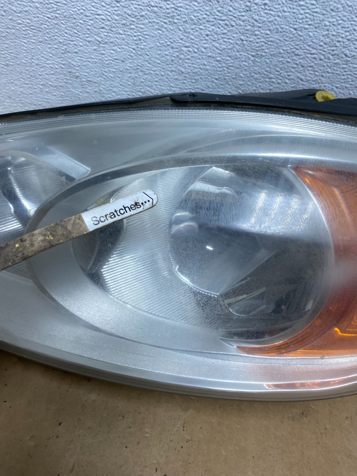 2013 to 2016 Ford C-MAX Left Driver LH Side Headlight AC8416 DW3