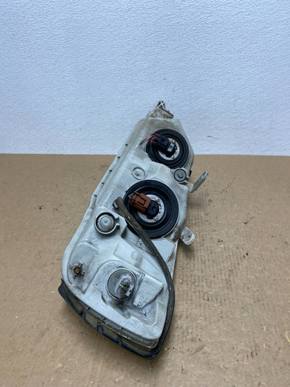 2000-2004 Toyota Avalon Halogen Headlight Right Passenger RH OEM AC1574 DW8
