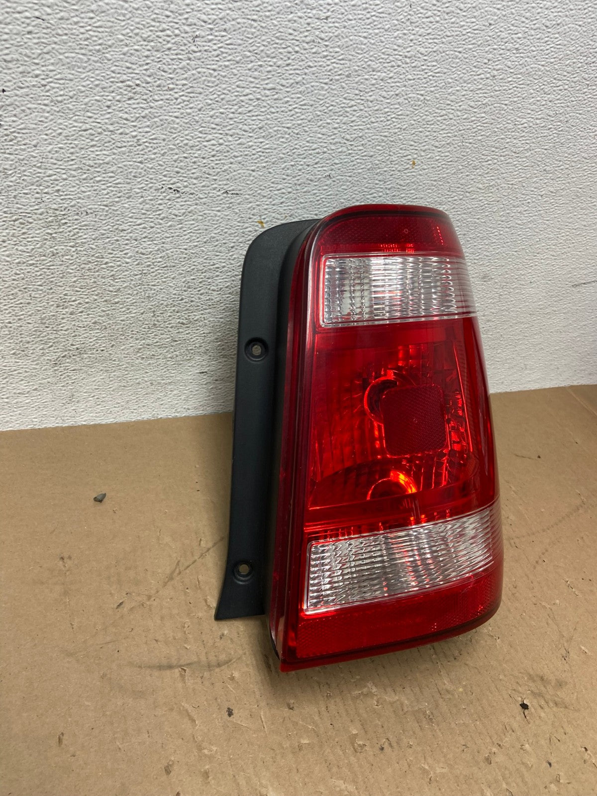 2008 to 2012 Ford Escape Right Passenger RH Side Tail Light AD7705 LK2