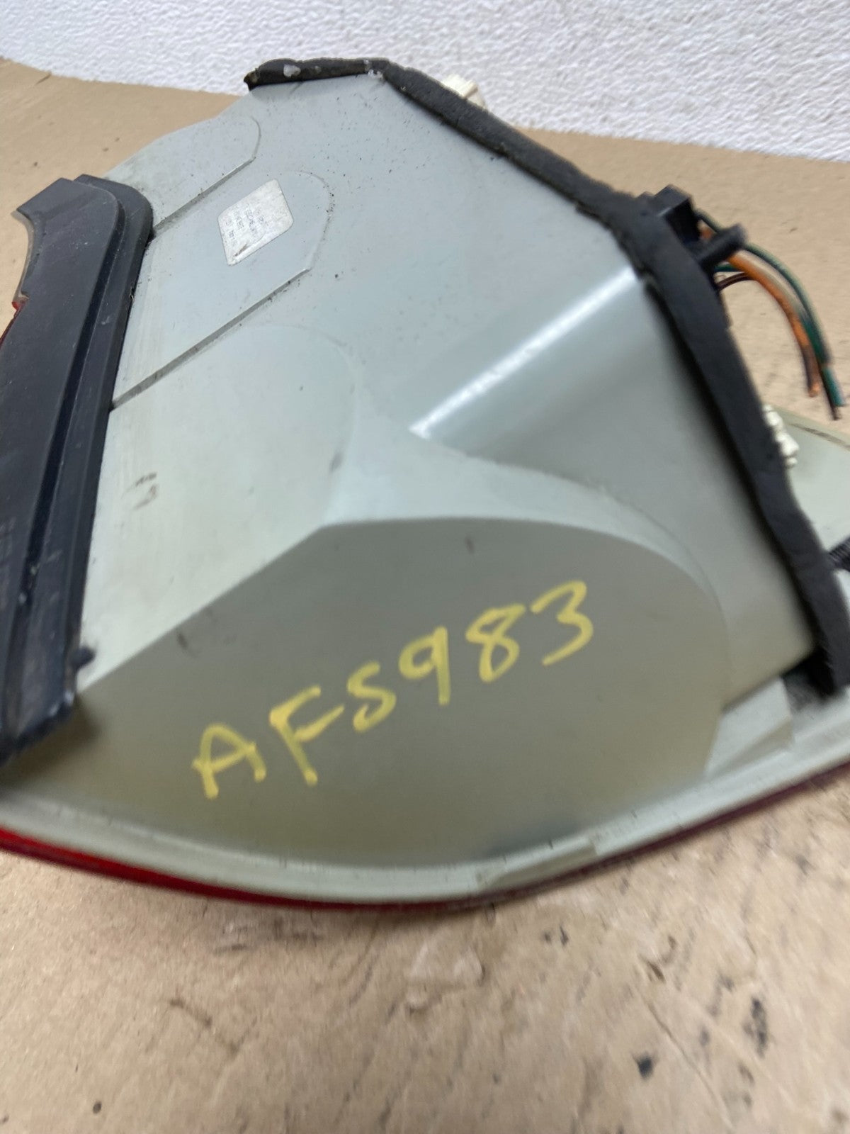 2000-2003 BMW E53 X5 Left Driver LH Side Tail Light AF5983 DW6