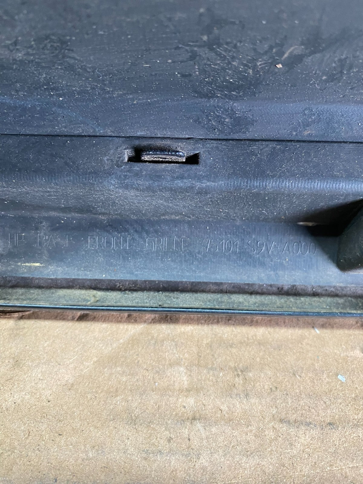 2003 2004 2005 Honda Pilot Front Upper Grill Grille Oem O8146 DG13