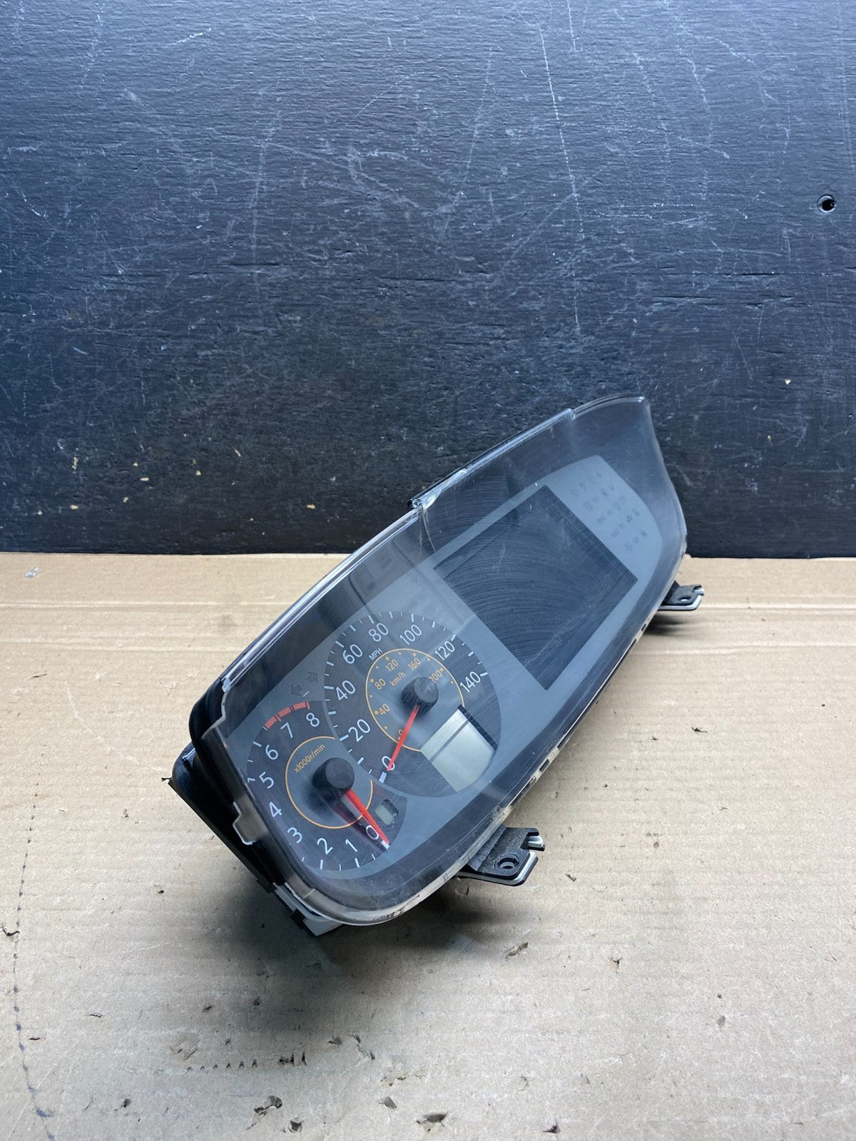 2004 to 2006 Nissan Quest Speedometer Cluster Gauge AH7534 DG1
