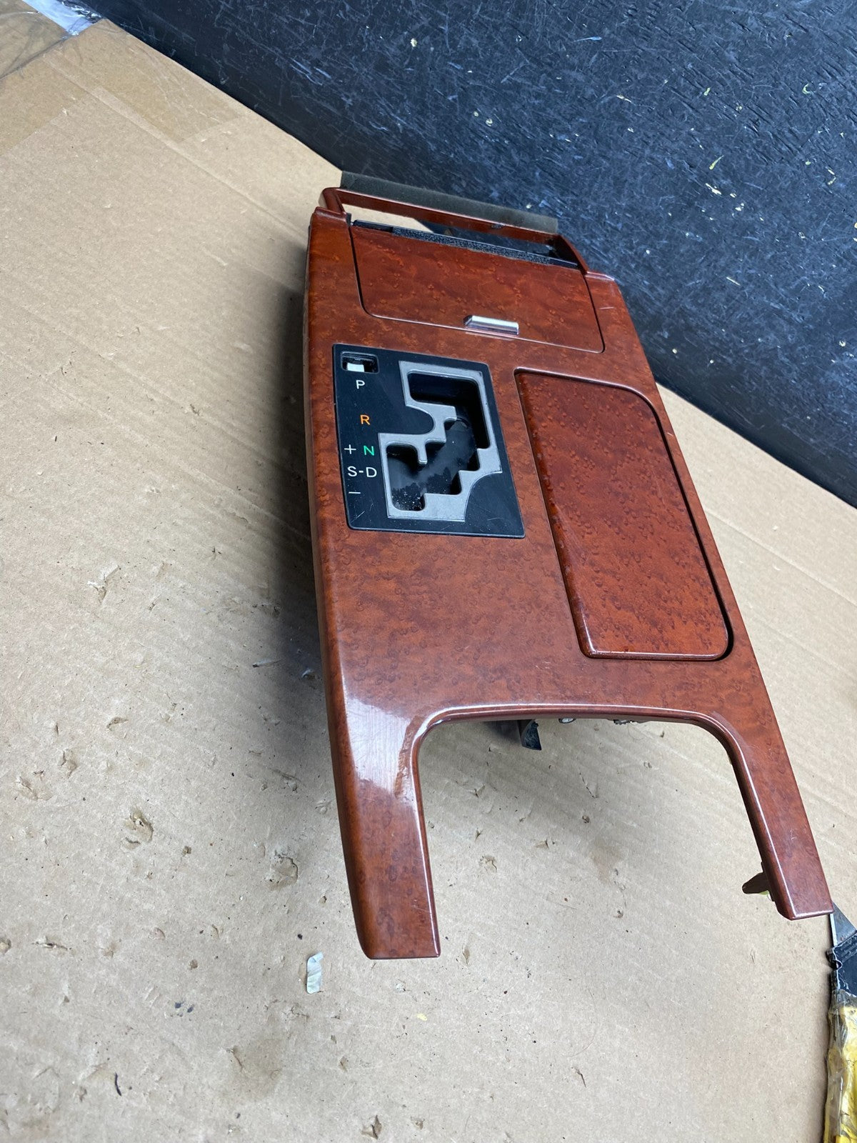 2006 2011 Lexus GS300 Center Console Shifter Bezel Cup Holder Trim AG6215 DG4
