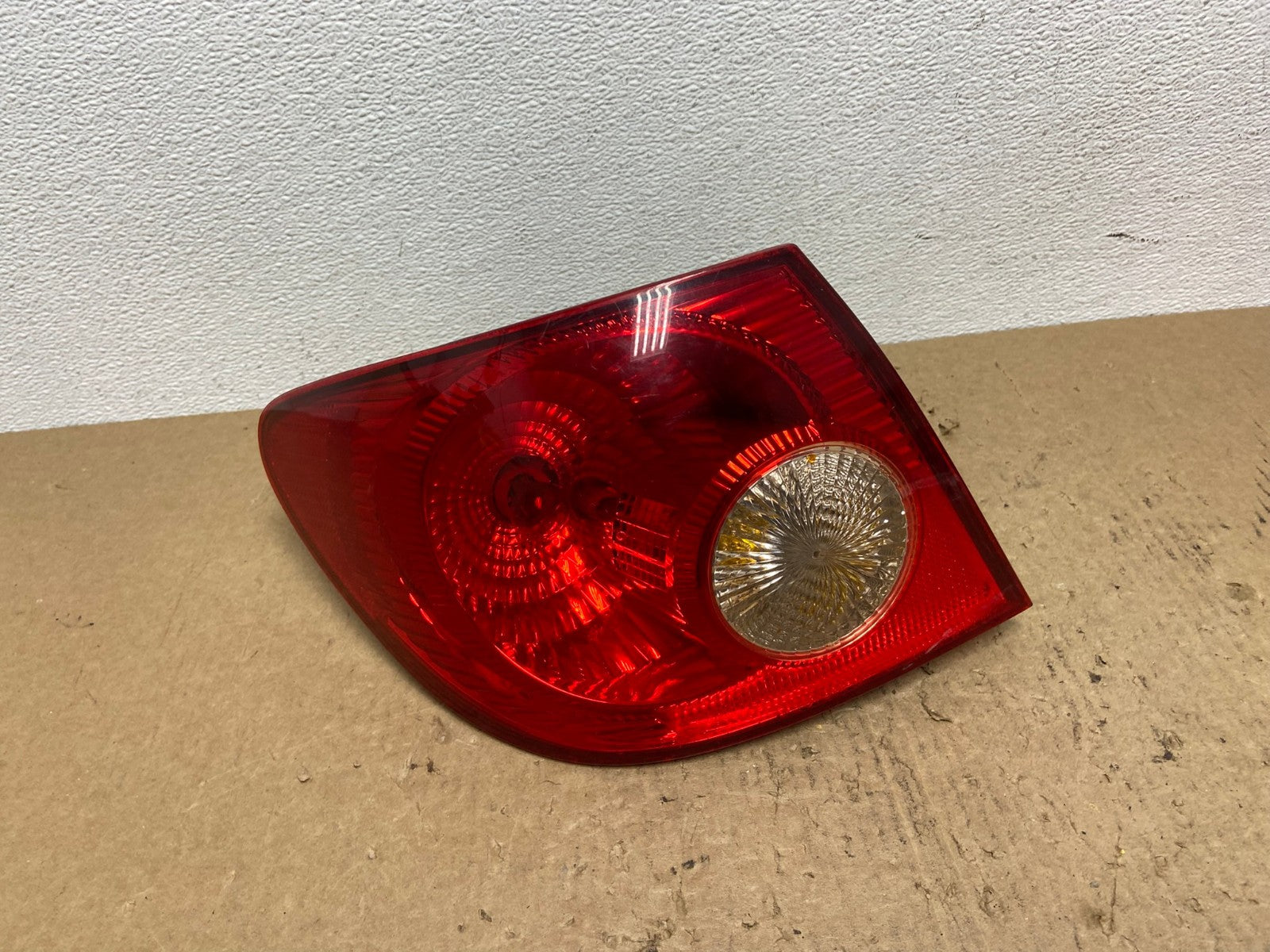 2005 to 2008 Toyota Corolla Left Driver Lh Side Tail Light AD0970 LK0
