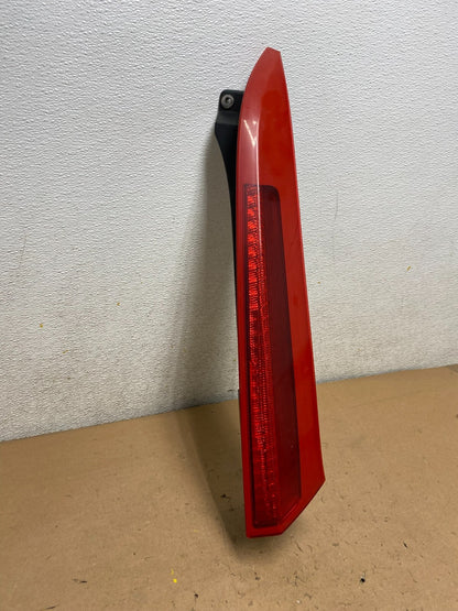 2003 to 2006 Volvo XC90 Right Passenger Side Upper Tail Light H5918 DG12