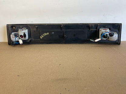 1992 1993 1994 Toyota Camry Center Trunk Rear Tail Light AG2864 DG3