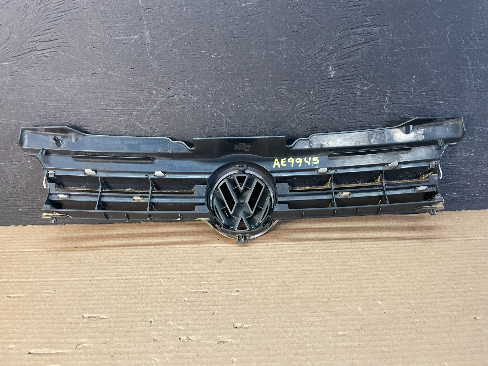 1999 to 2002 Volkswagen Golf Cabrio Front Bumper Grill Grille ae9945 DG3