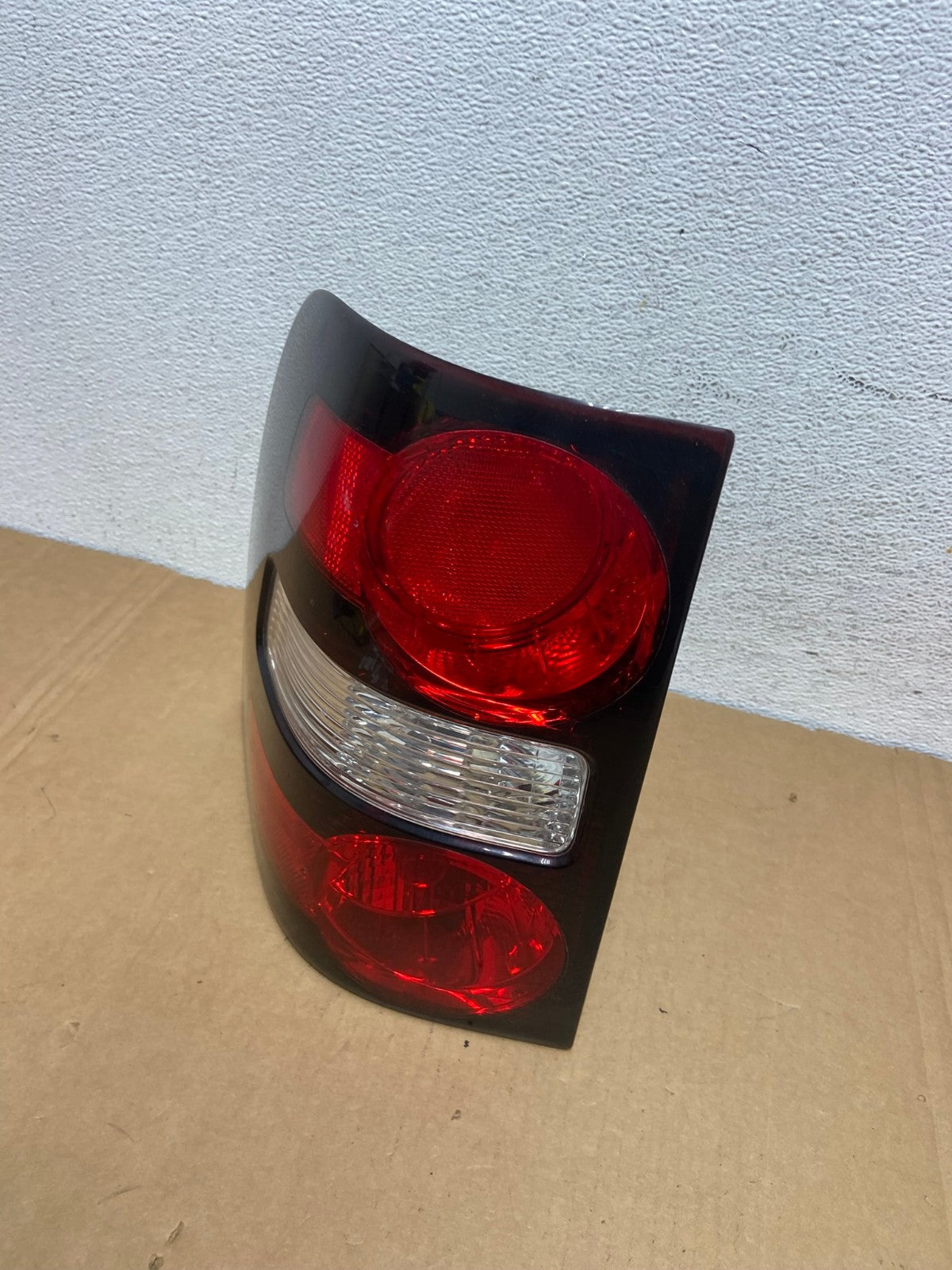 2006 to 2010 Ford Explorer Left Driver Lh Side Tail light AD2590 LK1