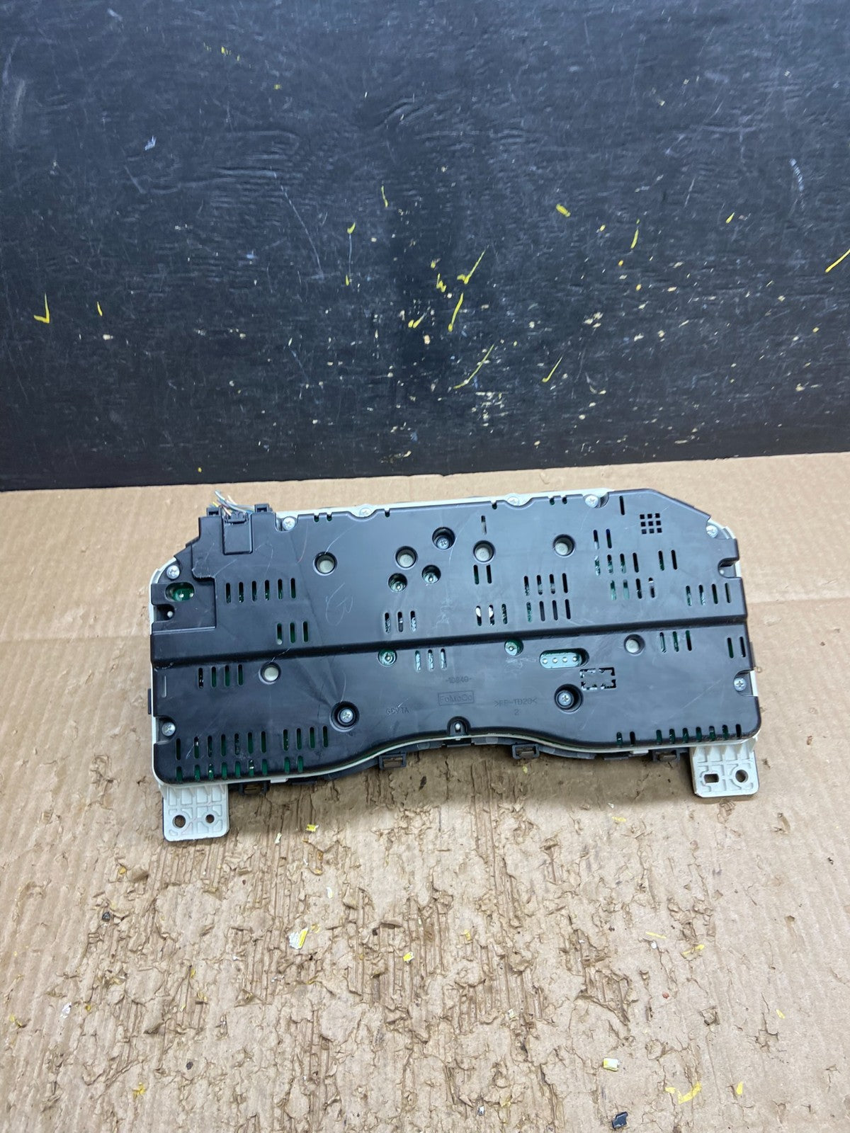 2013 Ford F250 F350 Speedometer Cluster Gauge OEM v7847 DG5