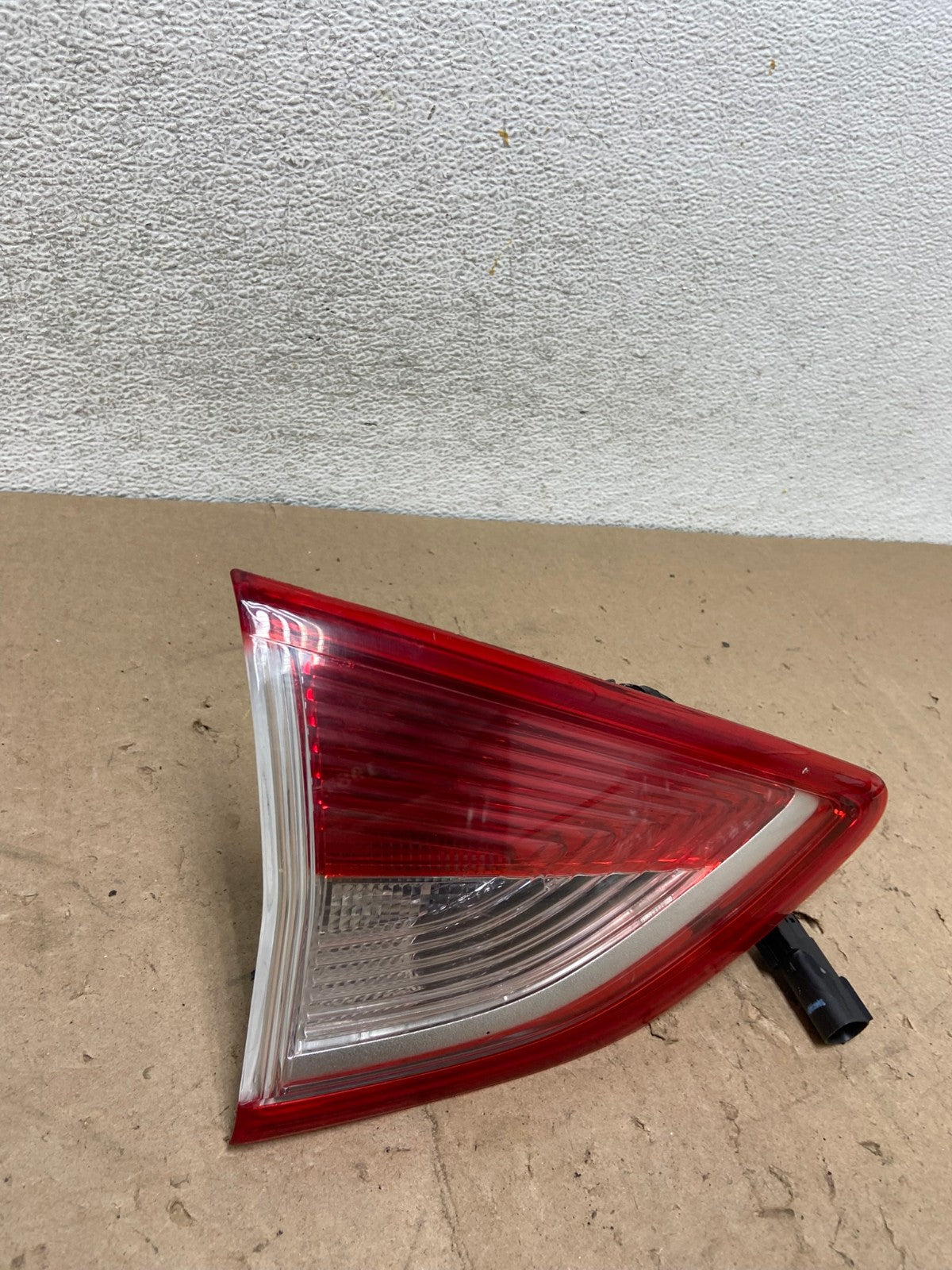 2013 to 2016 Ford Escape Left Driver LH Side Inner Tail Light AG5406 LK1