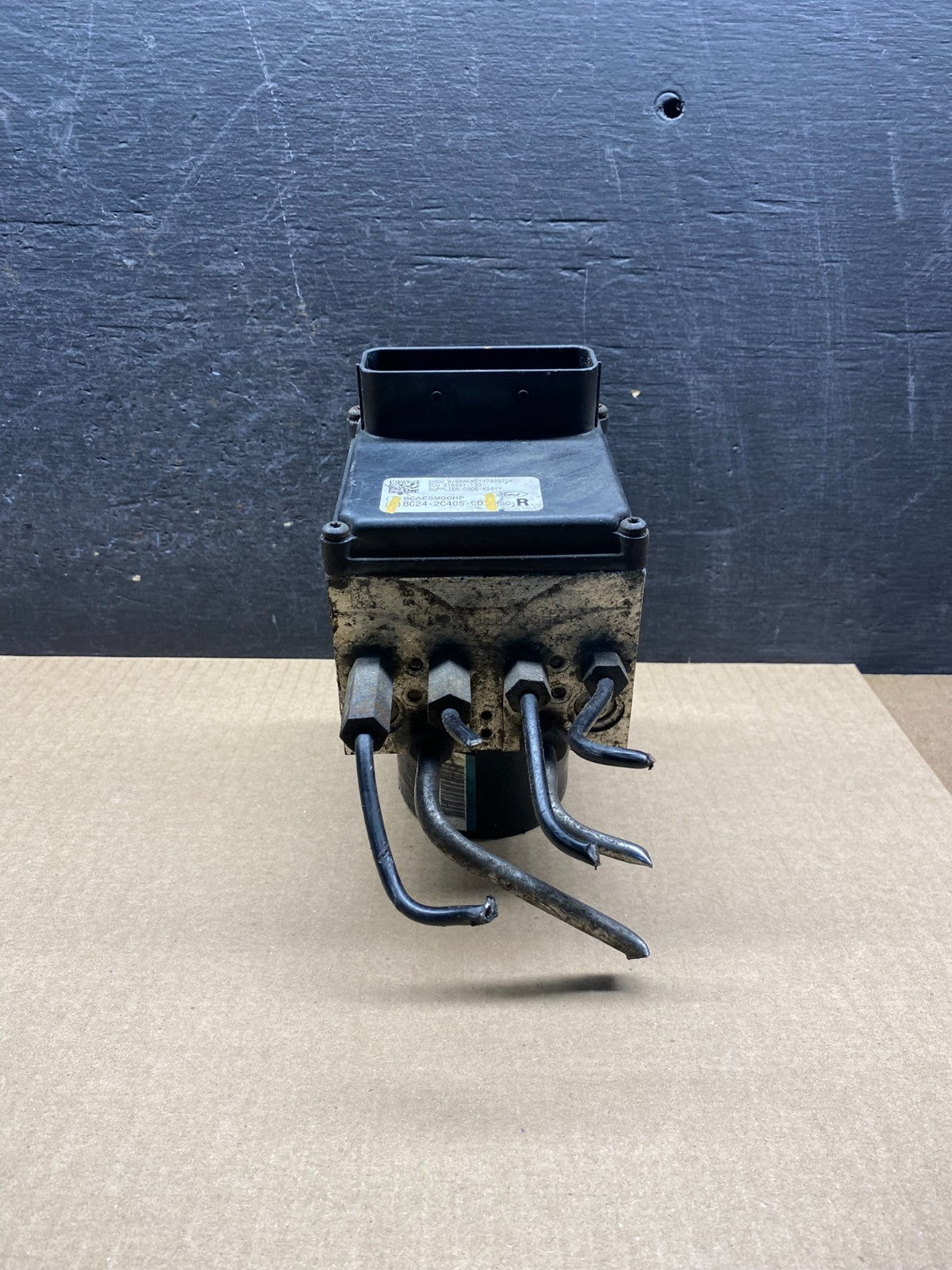 2011 - 2014 Ford E250 E350 Van ABS Anti Lock Brake Pump Module ag9693 DG1