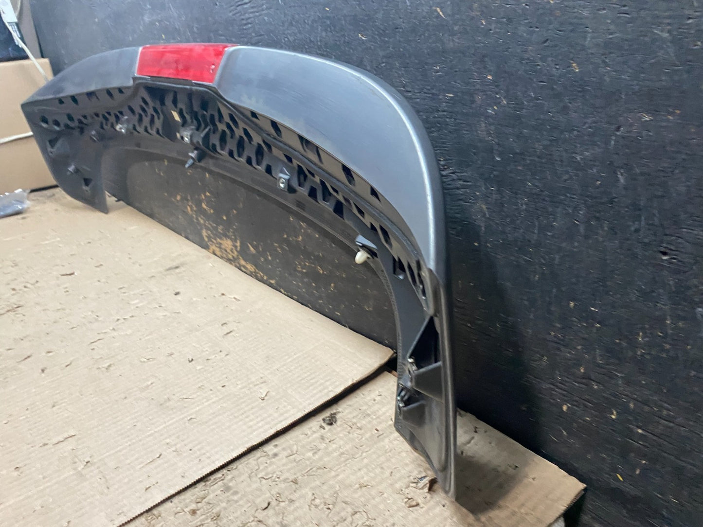 2012 to 2017 Ford Focus SE 4DR Hatchback Trunk Lid Spoiler Wing OEM X8118 DG8