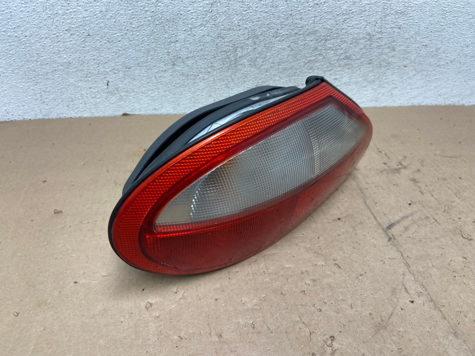 1997 to 2000 Jaguar XK8 XKR Left Driver LH Side Tail Light AG5490 LK2